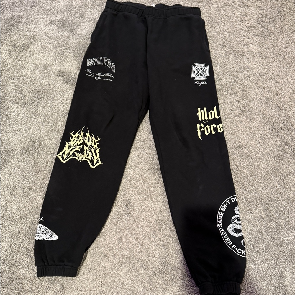 Darc Sport Black Sweatpants Wolves Forever size Medium